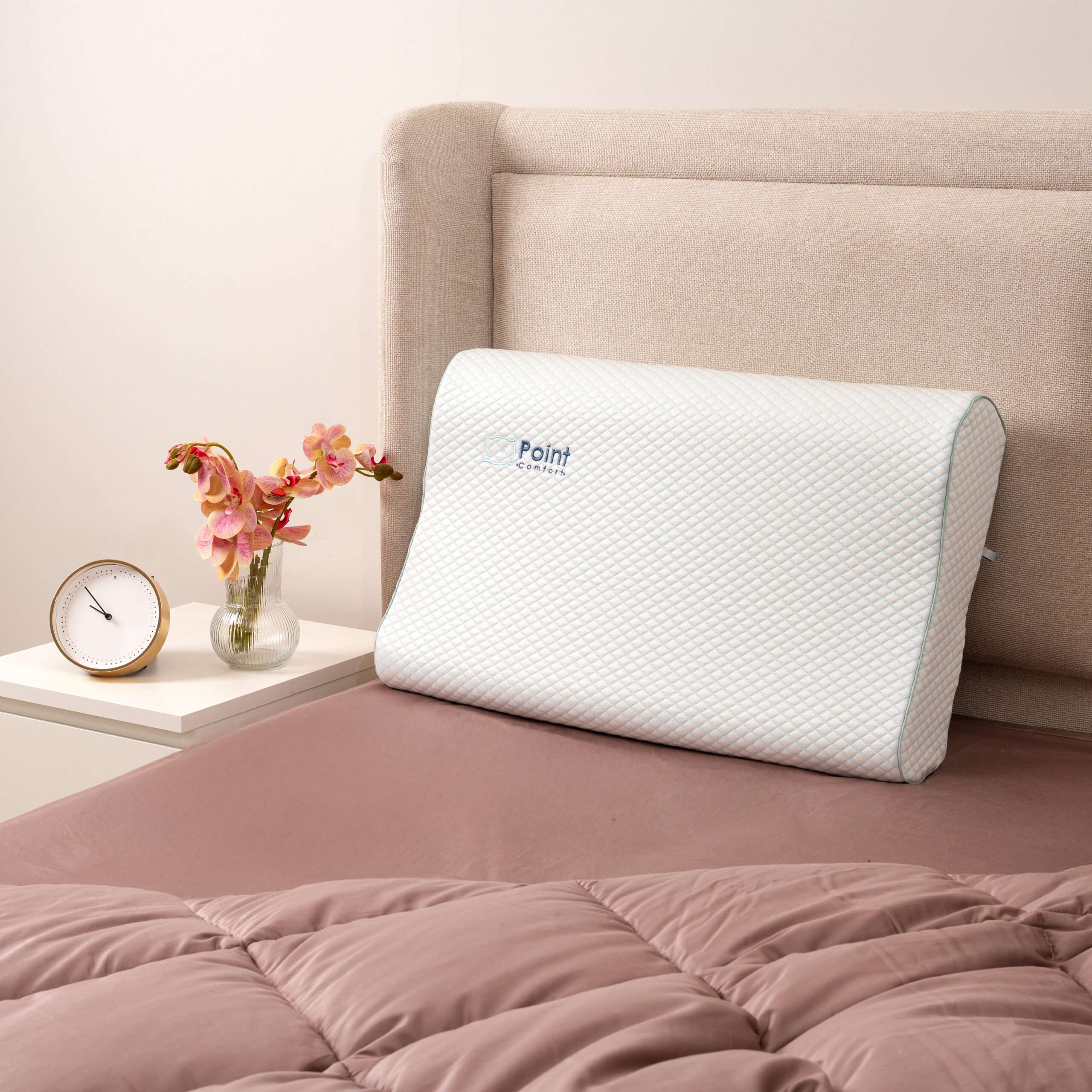 XL Curved Memory Foam Pillow